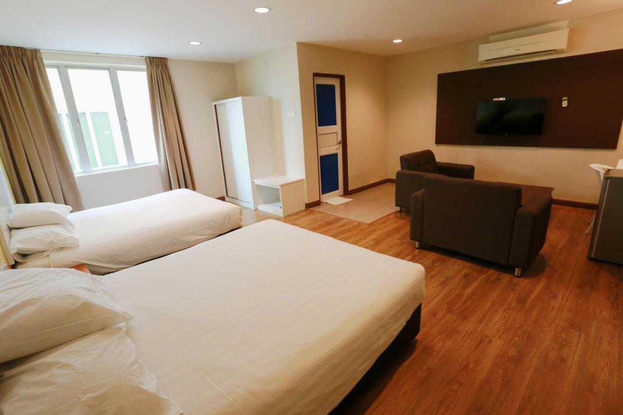 My Hotel ブキッ・ムルタジャム エクステリア 写真