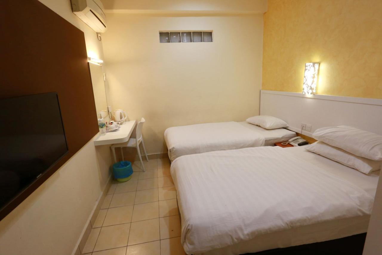 My Hotel ブキッ・ムルタジャム エクステリア 写真