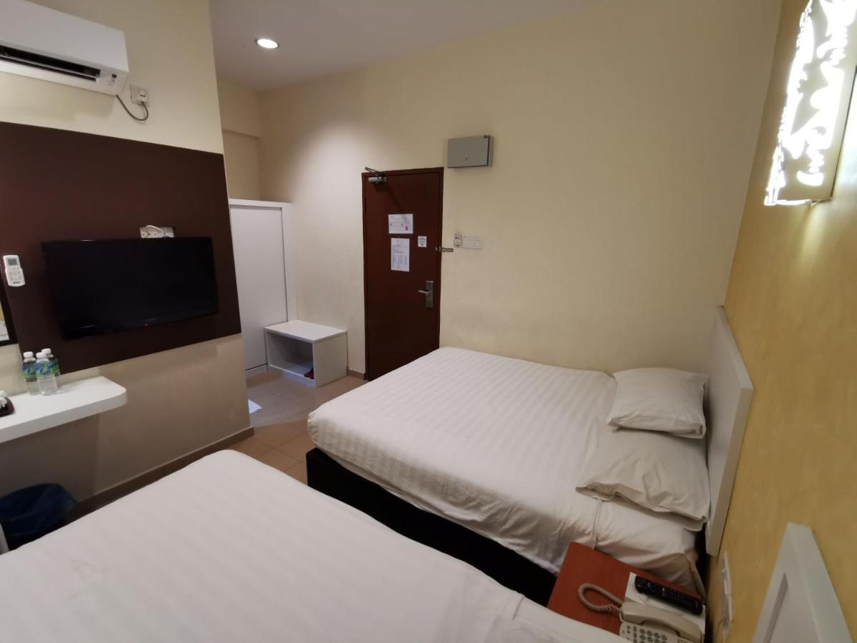My Hotel ブキッ・ムルタジャム エクステリア 写真