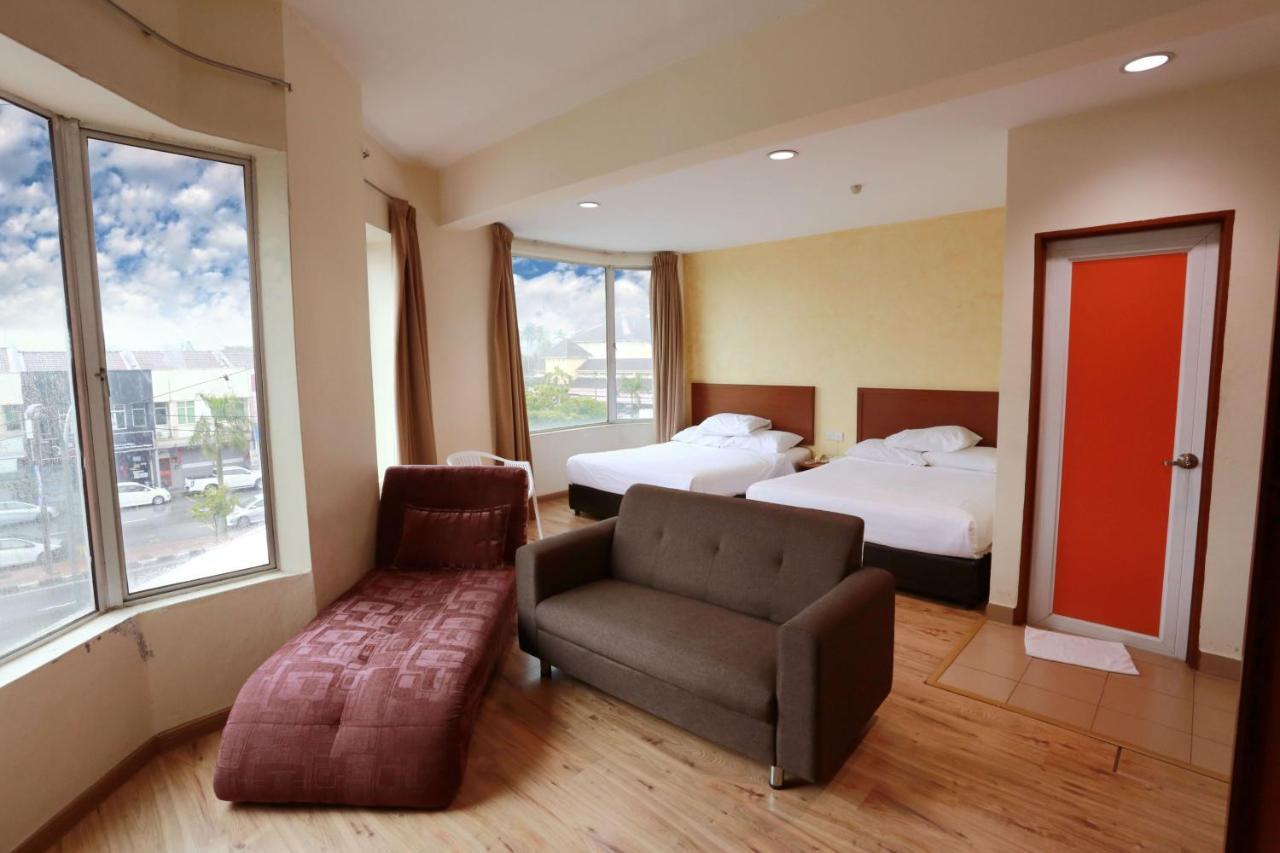 My Hotel ブキッ・ムルタジャム エクステリア 写真