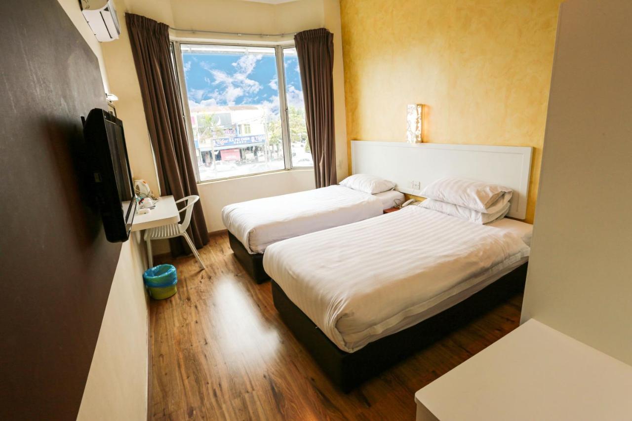 My Hotel ブキッ・ムルタジャム エクステリア 写真